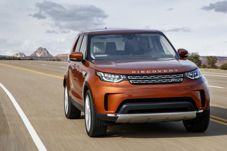  Land Rover Discovery HSE TD6 2017 года  (NA) (фото 2 из 61)